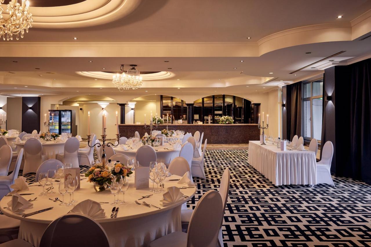 Hotel Gladbeck Van Der Valk Exterior photo